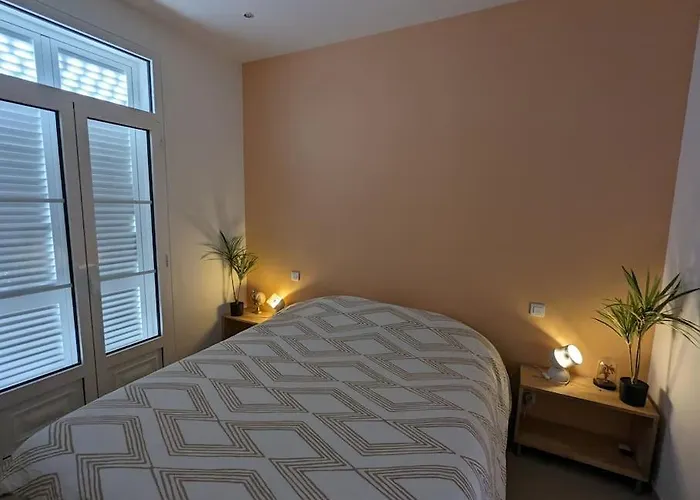 Vue Proche 10 Personnes * Сен-Рафаэль