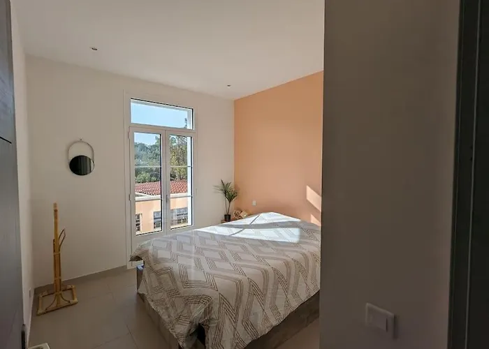 Vue Proche 10 Personnes Villa *