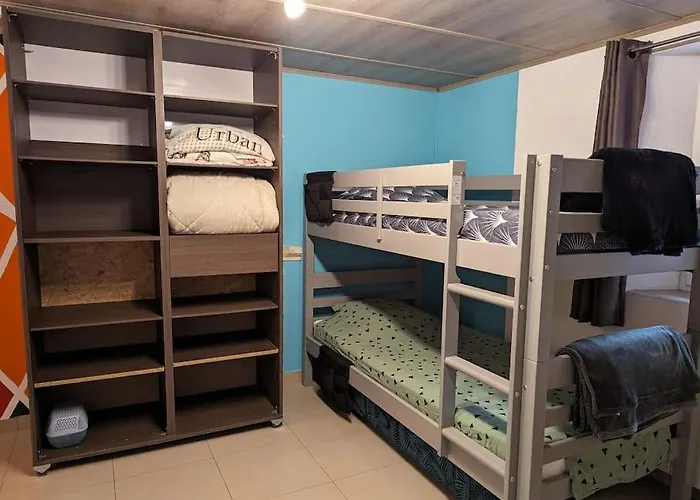 Vue Proche 10 Personnes * Saint-Raphaël