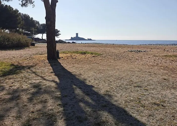 Vue Proche 10 Personnes * Saint-Raphaël